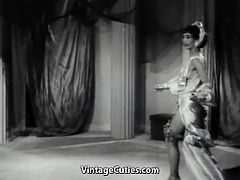 Hot Belly Dancer Does Her Best (1950s Vintage)