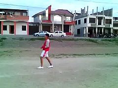 Alex Torres practicando Flying Kick