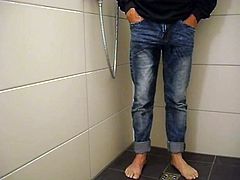 Piss in Jeans