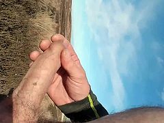 Wanking and cumming outside on the moors