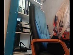 Sexy Blonde Teen In Office Webcams & Flashes Boobs