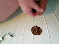 Cum covered chocolate cookie, task for Master roundpound