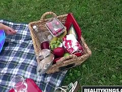 RealityKings   Milf Hunter   Holly Heart Levi Cash   Picnic Pussy