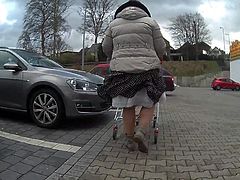 Windy upskirts Teil 20