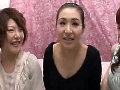 Japanese try lesbian first time 3