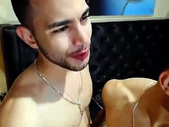 Kiss and fuck your friend live at Cruisingcams com