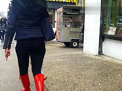 SexyRedBoots Walk