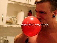 Balloon Fetish - Tom Faulk Blowing Balloons