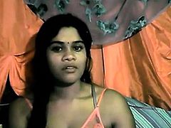 Cute Sexy Desi on webcam