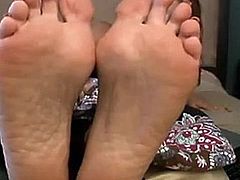 Janet Mason shows off mature feet