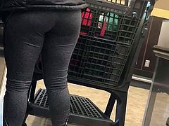 PHAT ASS AT SHOP RITE