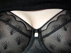 Teen shows her boobs in black bra
