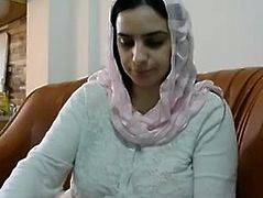 Pakistani Muslim Wife Get Big Tits Massages and Plays with Pussy