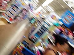 Candid voyeur milf at walmart in spandex