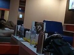 Asian thai slut sucking and fuck in love hotel