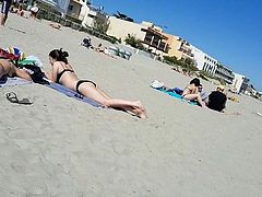 nice french cameltoes at beach