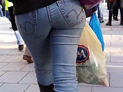 nice jeans ass in public goes shopping