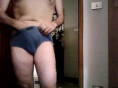 io nudo in casa