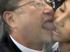 http://img3.xxxcdn.net/0r/k3/08_asian_kiss.jpg