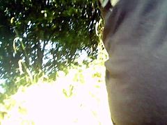 je caresse son cul