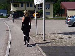lady drive a car in very tight hobble skirt