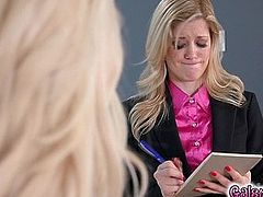 Elsa pleases her boss and makes her cum and gets the job