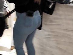 ass tight jeans morocha