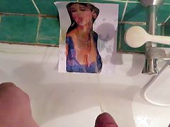 Pissing for Goddess Verona Pooth 9