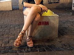 candid teen legs sexy feets toes in sandals