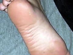 Cum on girlfriends feet