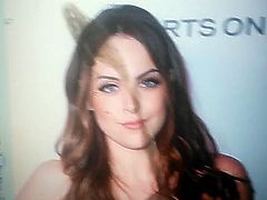 Elizabeth Gillies