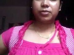 malayali babe oiling her boobs part-1