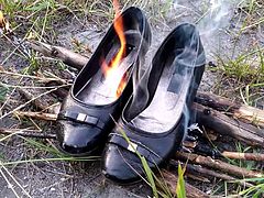 Wife burn old heels Cortino