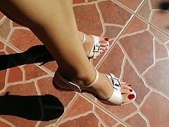 Sl feet heels