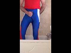 More Lycra peeing!