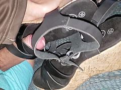 cum on my cousin new wedge shoe