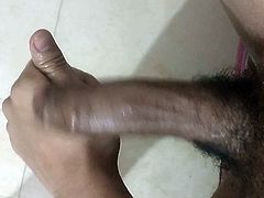 Delhi Boy Masturbating