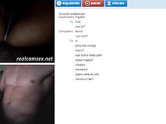 Latina babe dildoing her dripping wet pussy on sexchat