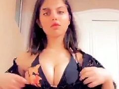 Ayesha showing ass