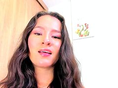 She Dildos Her Pussy to a Creamy Finish