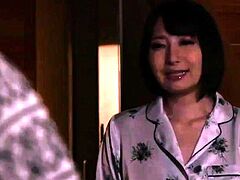 Amateur blonde milf nicole webcam fingers pussy and ass