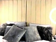 Amateur hottie solo masturbation